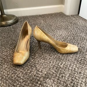 Almost new Yellow Snakeskin Antonio Melani women’s 10 heels